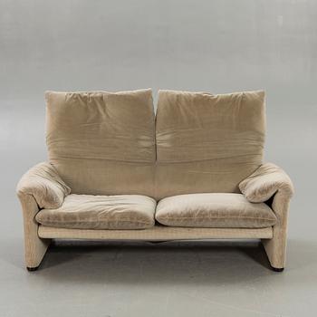 Vico Magistretti, sofa "Maralunga" for Cassina later part of the 20th century.
