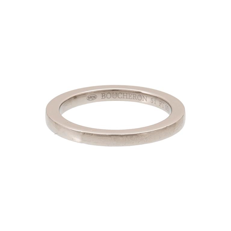 A “Divine Rita” ring 950 platinum and brilliant cut diamonds by Boucheron.