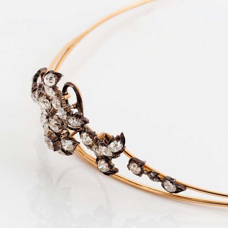 Diadem 18K guld och silver med gammalslipade diamanter.