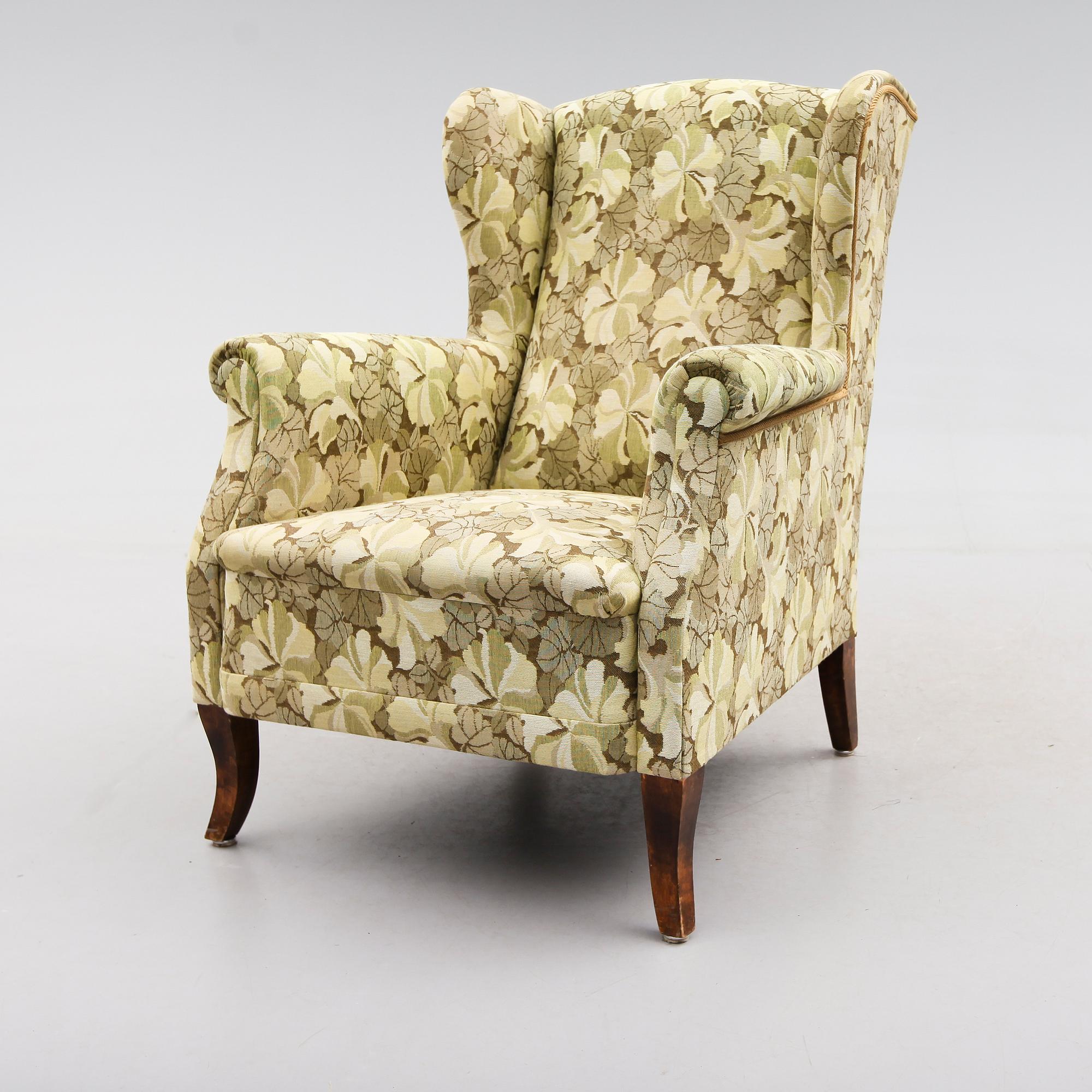 ÖRONLAPPSFÅTÖLJ, 1900-talets mitt.