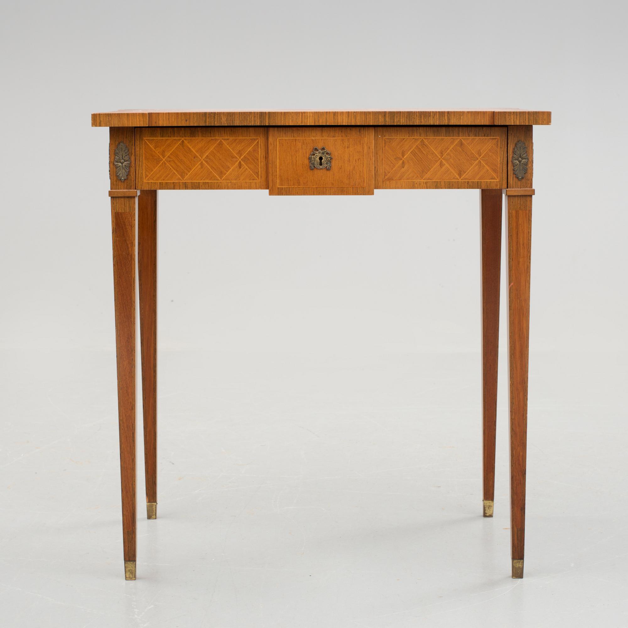 SYBORD, gustaviansk stil, 1900-talets första hälft.