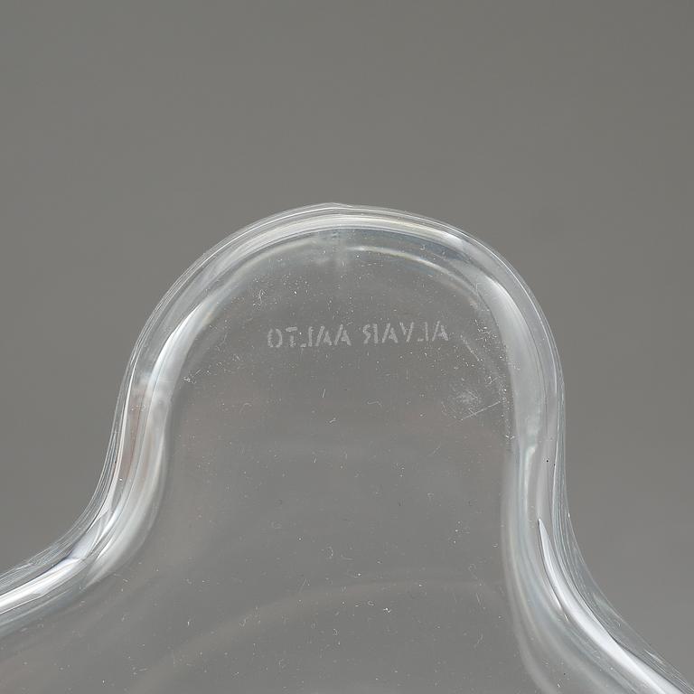 VASER, 2 st, "Savoy", Alvar Aalto, Iittala, etsad märkning.