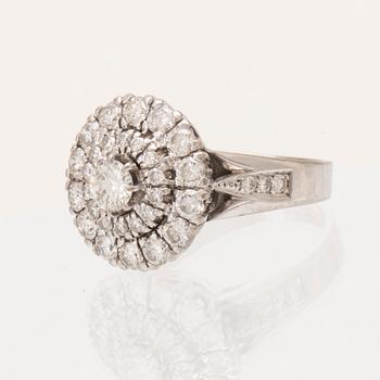 An 18K white gold ring/cocktail ring with round brilliant-cut diamonds, Petterssons Eftr Juvelerar Ab Joh Stockholm 1945.