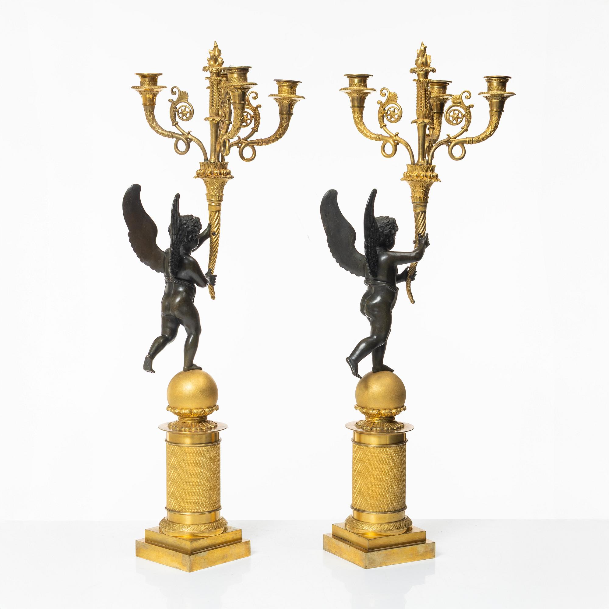 Kandelabrar, ett par, för fyra ljus, Frankrike, 1800-talets början, Empire.