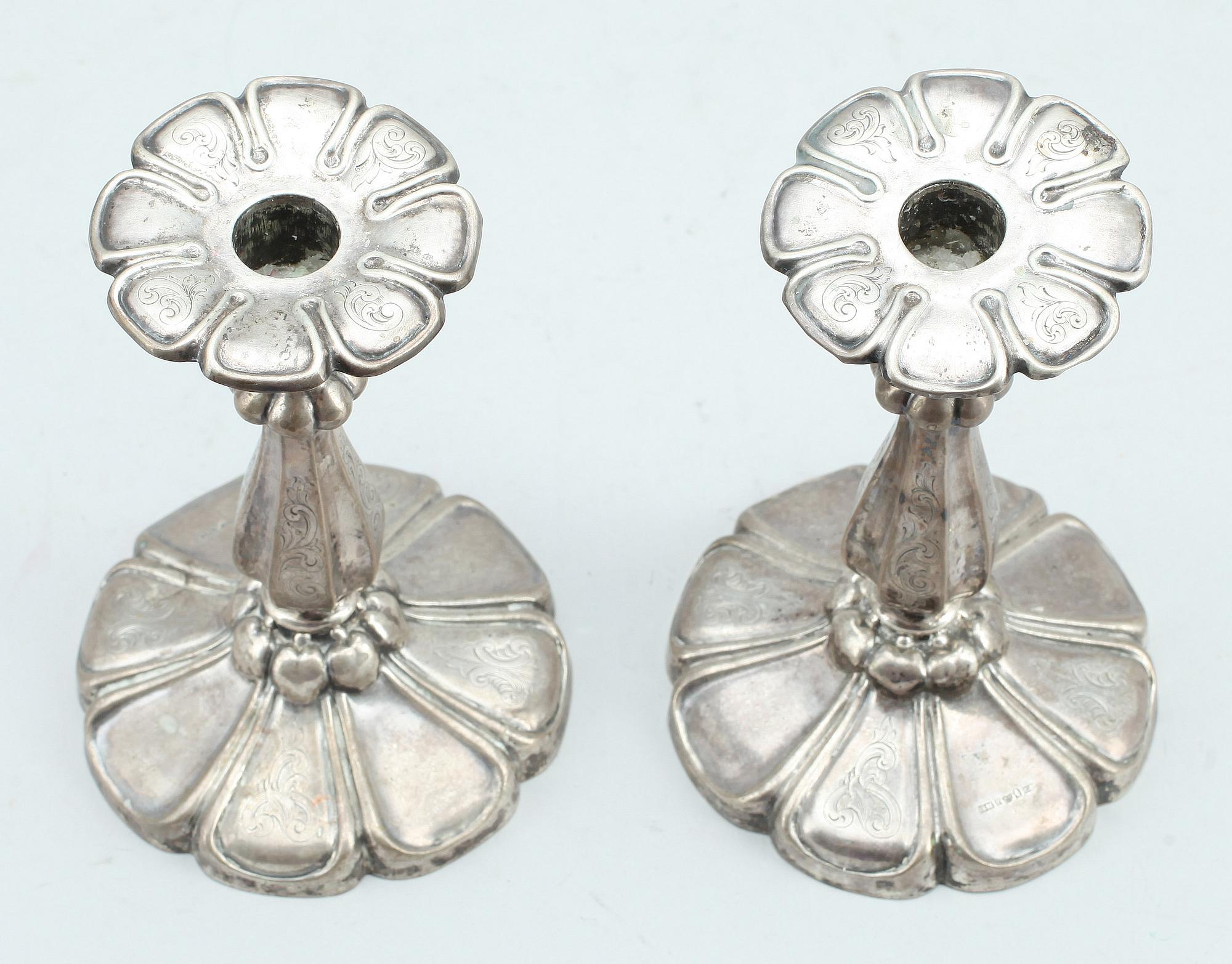 LJUSSTAKAR, ett par, silver, Gustaf Möllenborg Feron, Stockholm. 1857.
