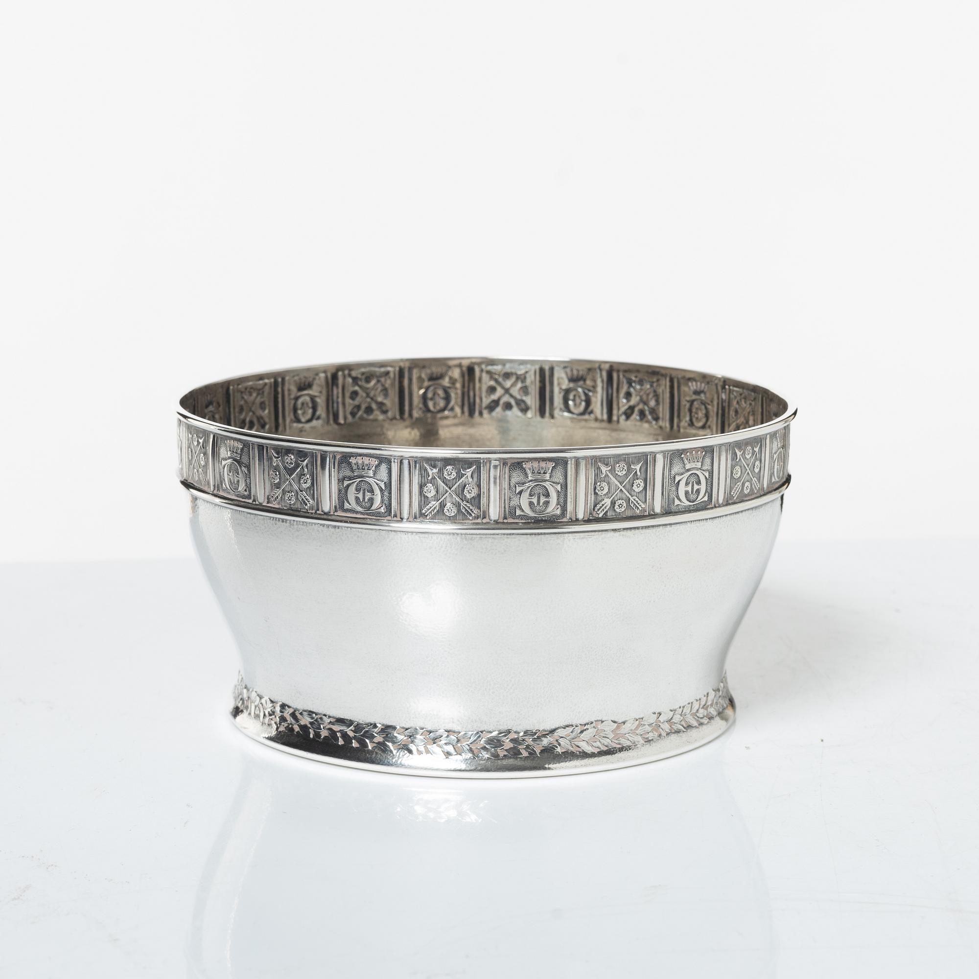 Prins Eugen, skål, silver, firma C.G. Hallberg, Stockholm 1905.