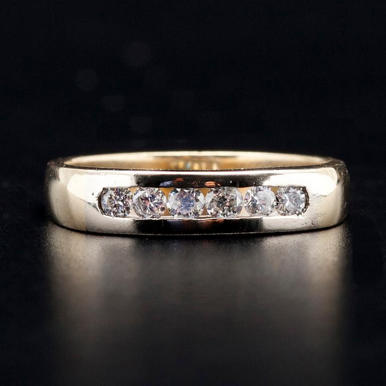 RING, guld 14K, 6 briljantslipade diamanter. Vikt 4,7 g.