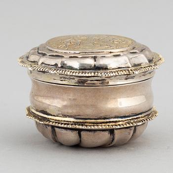 A Swedish 18th century parcel-gilt silver snuff-box, remarked Johan Malmstedt, Goteborg 1793.