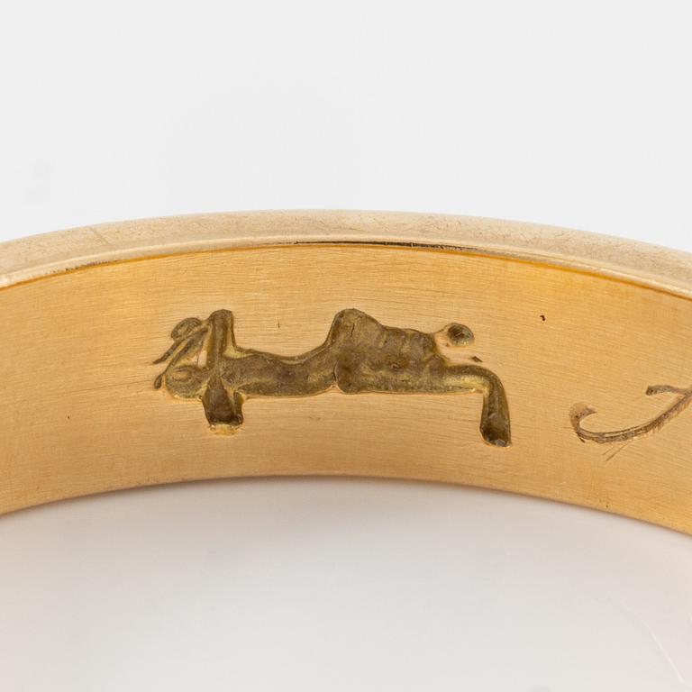 Efva Attling, ring 18K guld, "Amor Omnia Vincit",.