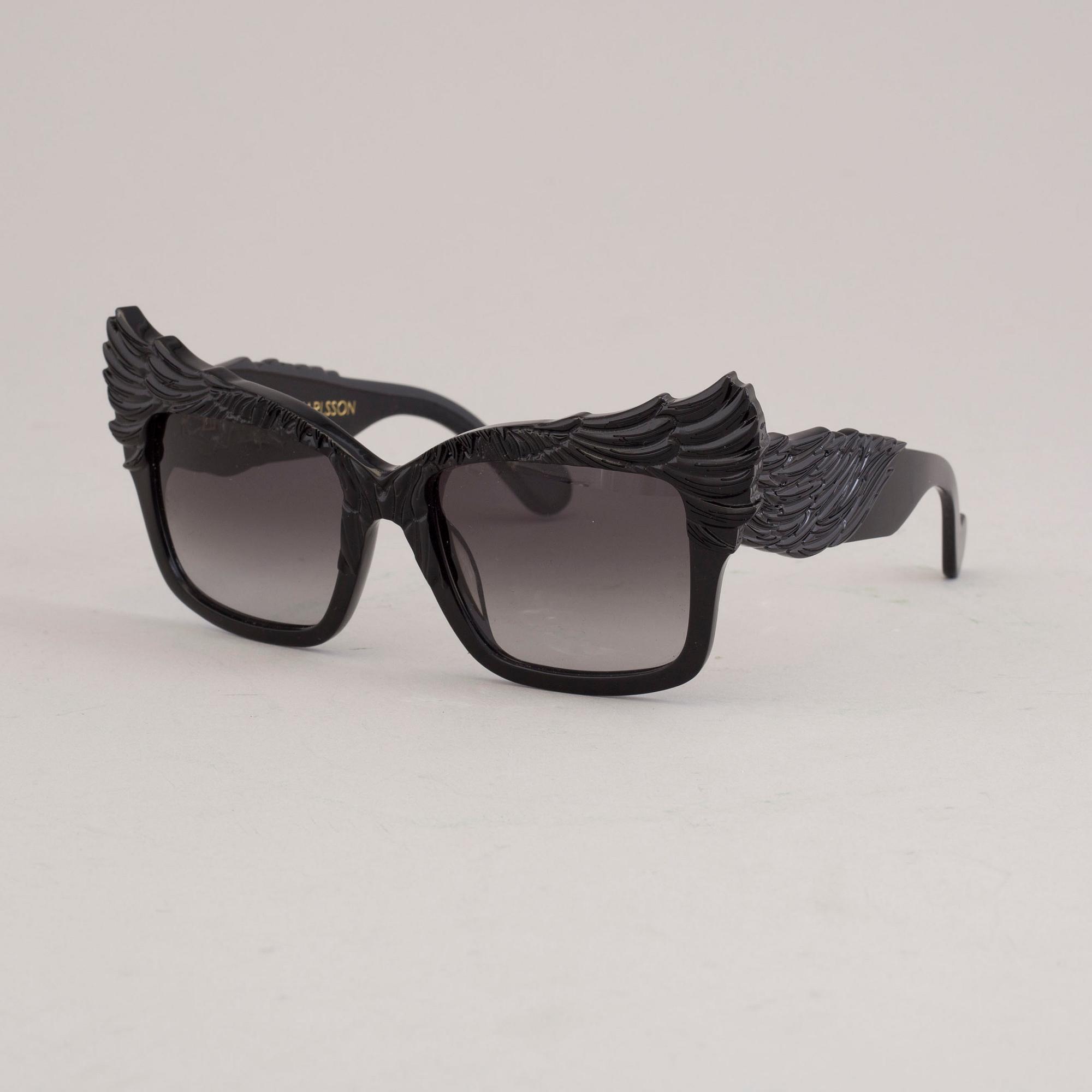 SUNGLASSES, Anna-Karin Karlsson.