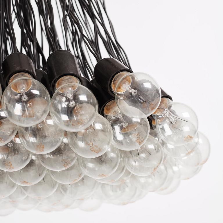 Rody Graumans, an "85 lamps" ceiling lamp, Droog Design, Holland, post 1993.