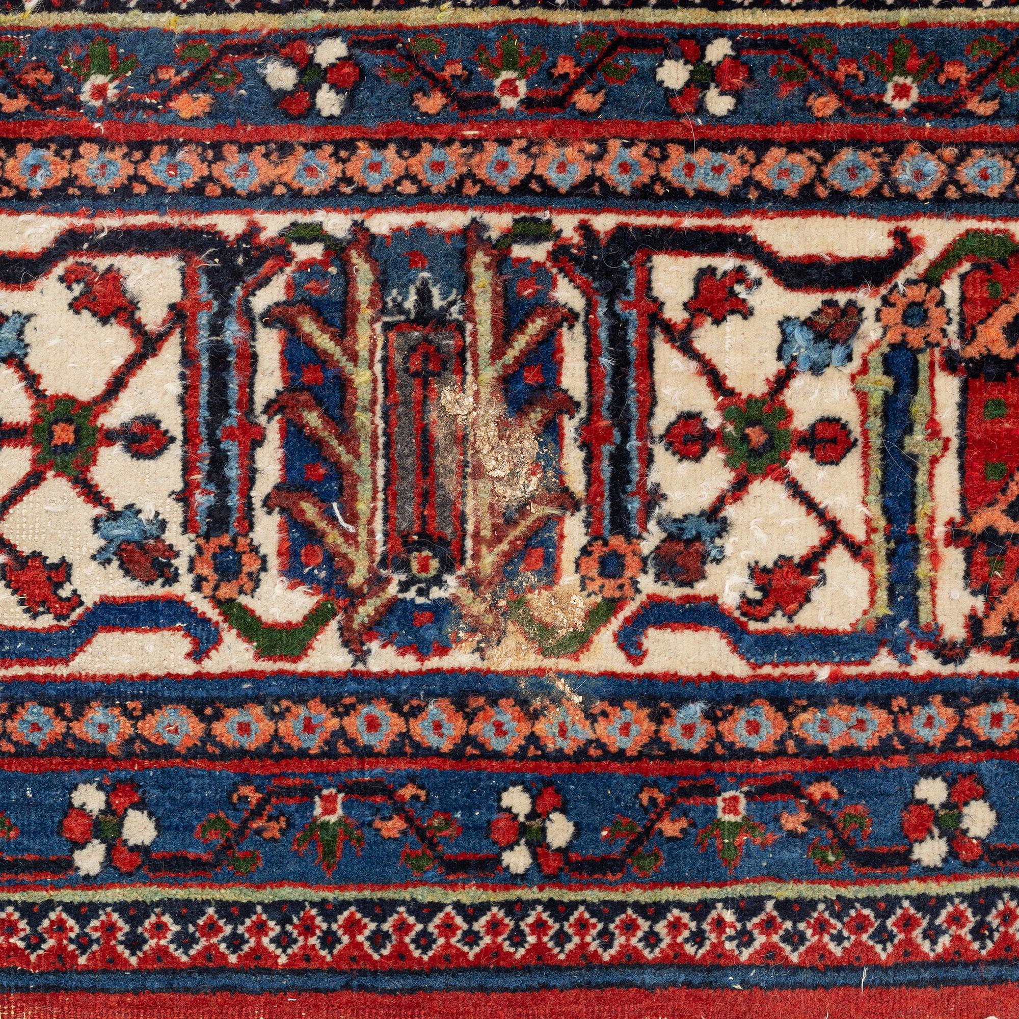 A carpet, possibly Bakhtiari, ca 309 x 230 cm.