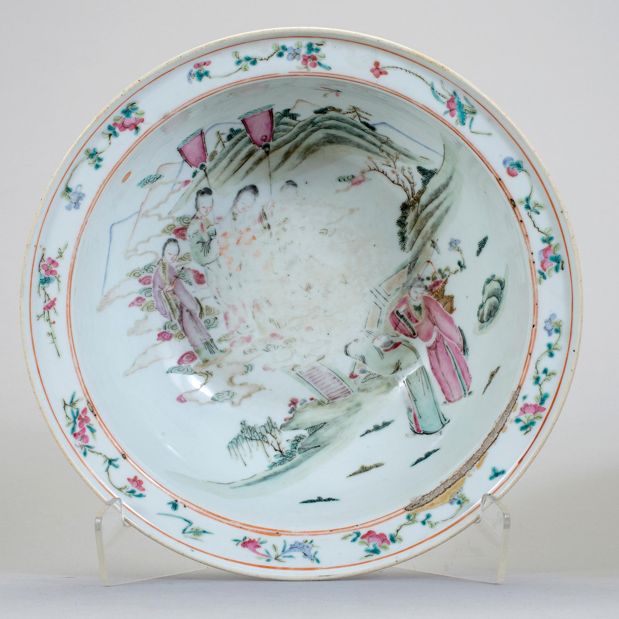 HANDFAT, porslin. Sen Qingdynasti, 1800-tal.