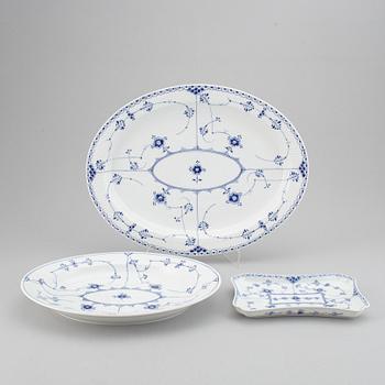 ROYAL COPENHAGEN, a part 'Musselmalet' service, Denmark (33 pieces).