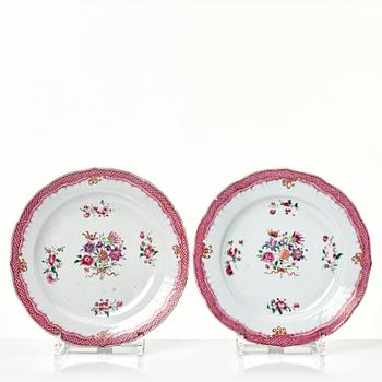 Tallrikar, sex stycken, kompaniporslin. Qingdynastin, Qianlong (1736-95).
