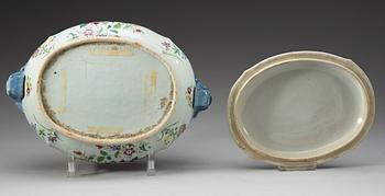 TERRIN med LOCK, kompaniporslin. Qing dynastin, Qianlong (1736-95).