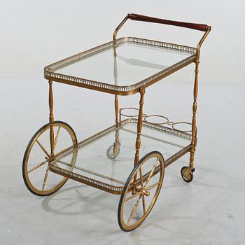 SERVERINGSVAGN, 1900-talets andra hälft.