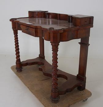 TOILETTEBORD, 1800-talets slut.