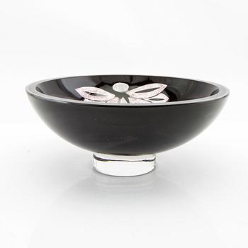 Berit Johansson, bowl signed Orrefors 2006.