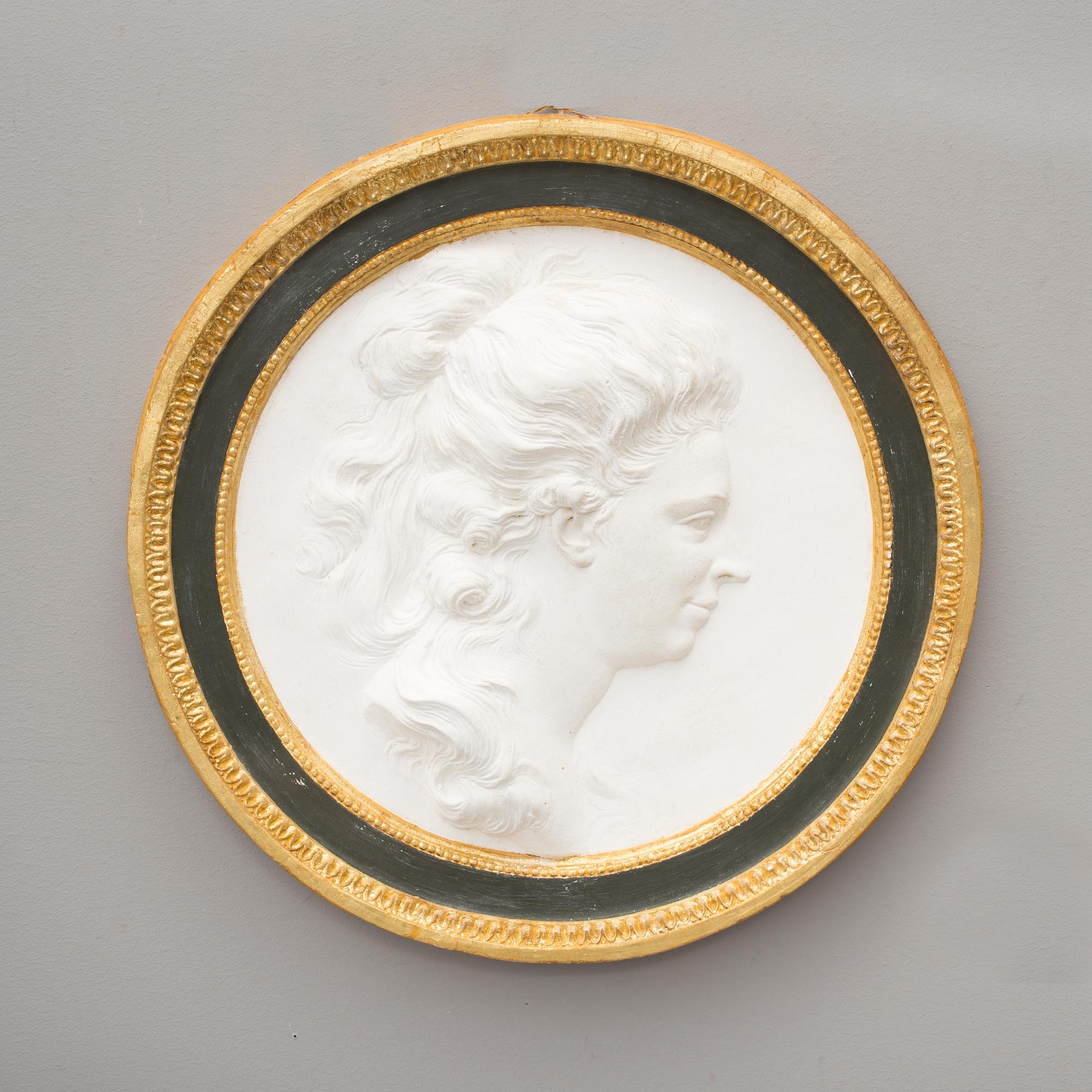 VÄGGRELIEF, medaljong i gips, efter Sergel, 1900-talets slut/2000-tal.