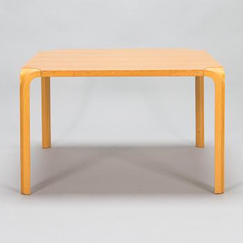 Alvar Aalto, coffe table model MX800B, Artek. Design year 1954.