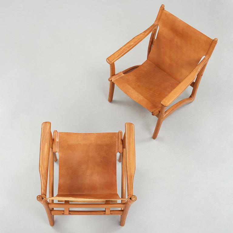 Arne Vodder, attributed to, a pair of easy chairs for Kircodan Denmark.