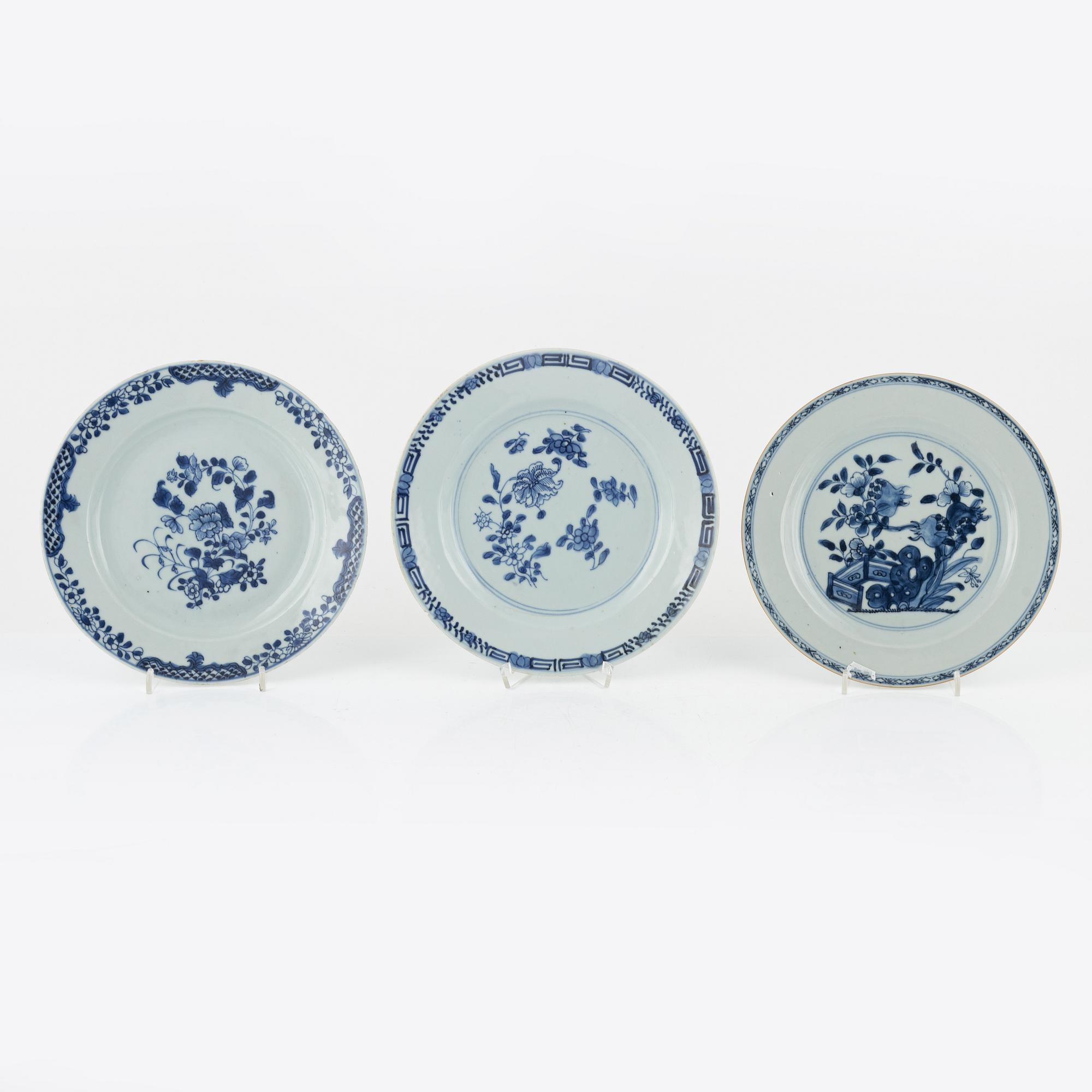 Nine Blue and White Porcelaine Plates, China, 18th-19th century.
