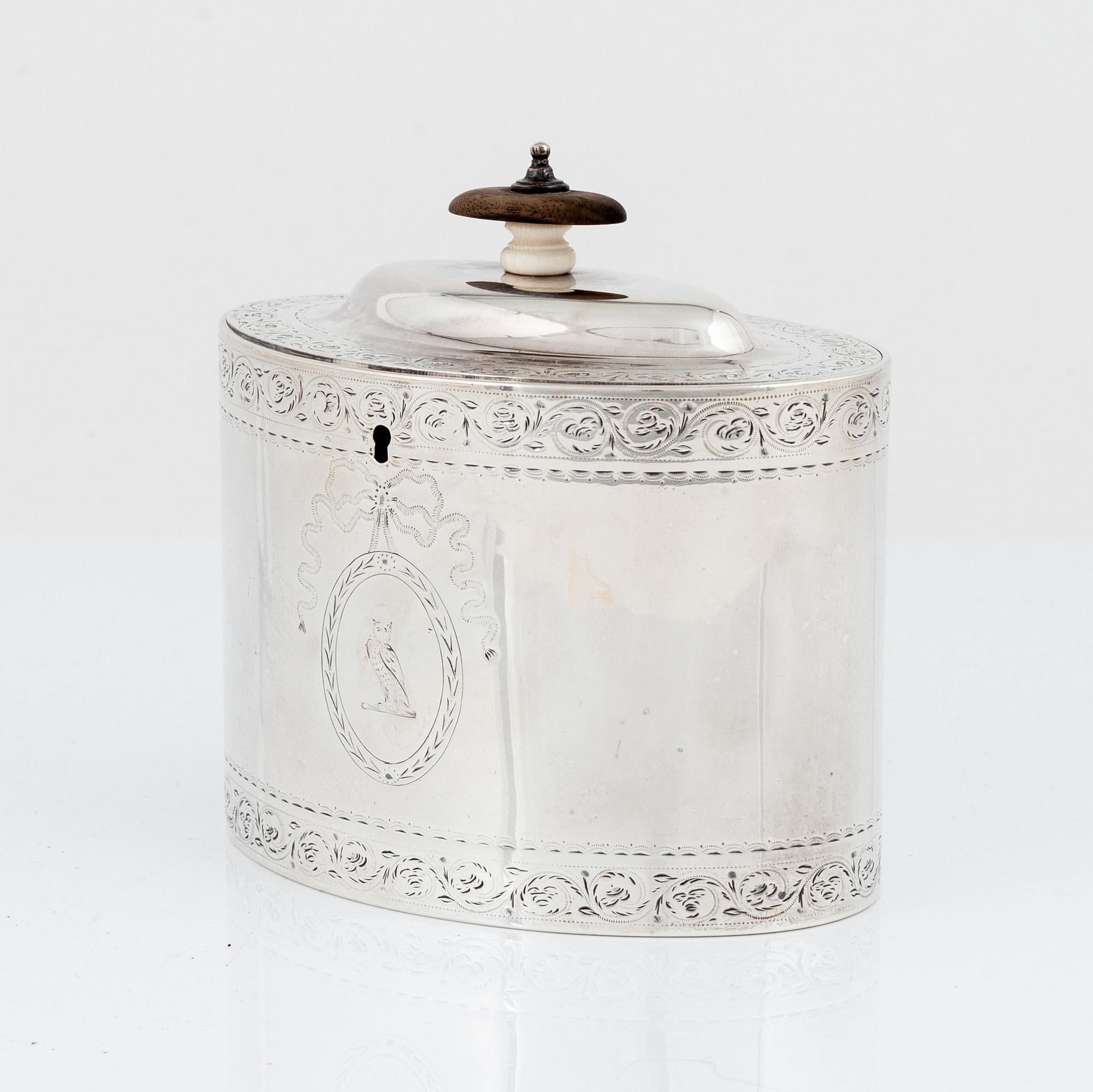 An English 18th century silver sugar-casket, mark of Charles Aldridge & Henry Green, London 1782.