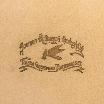 Aterinsarja 12:lle, yht. 191 osaa, hopeaa, "Musla", Suomen Kultaseppä Oy, Turku 1936-1937. Alkuperäislaatikossa.