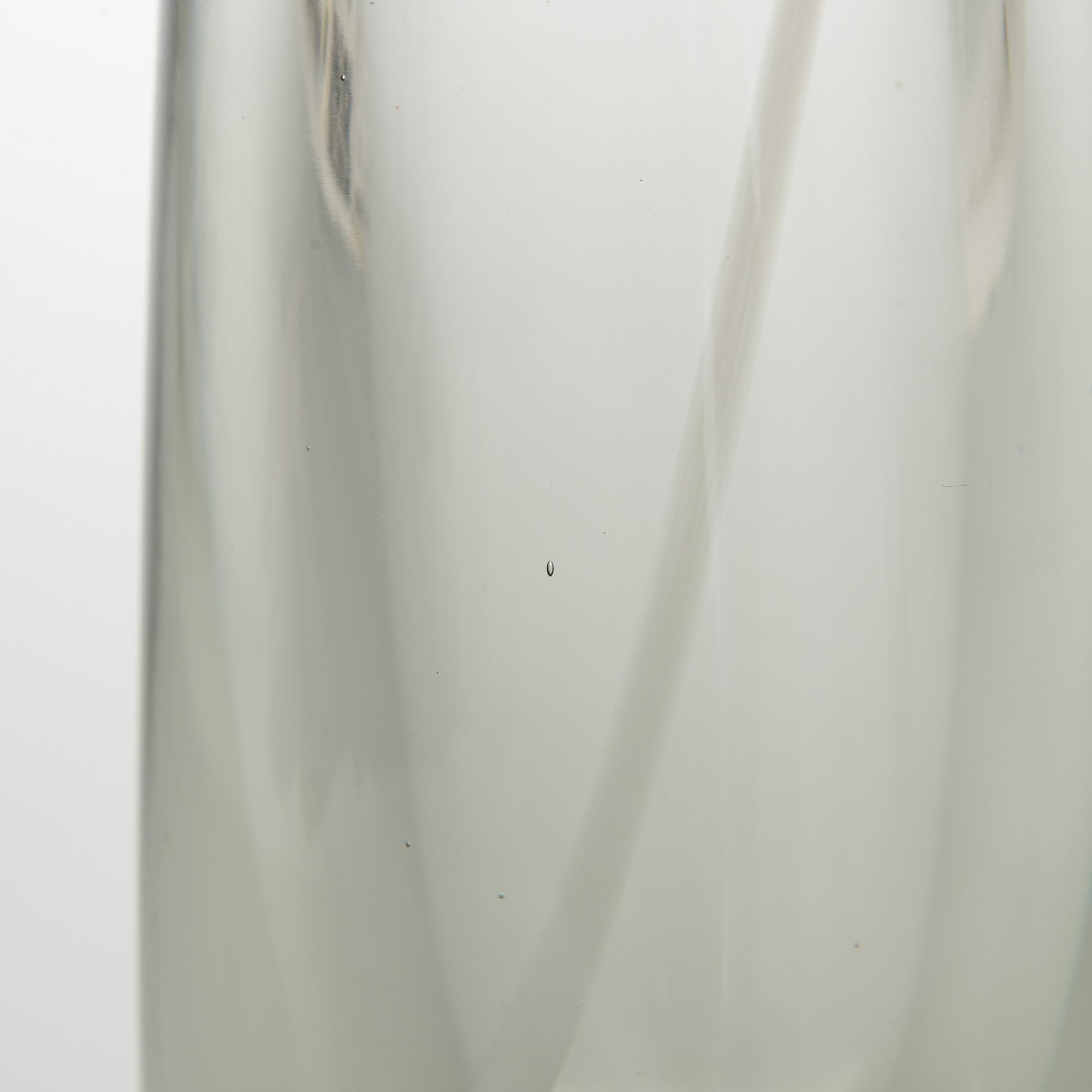 Gunnel Nyman, vas, "Serpentin", signerad G. Nyman, Nuutajärvi Notsjö -59.