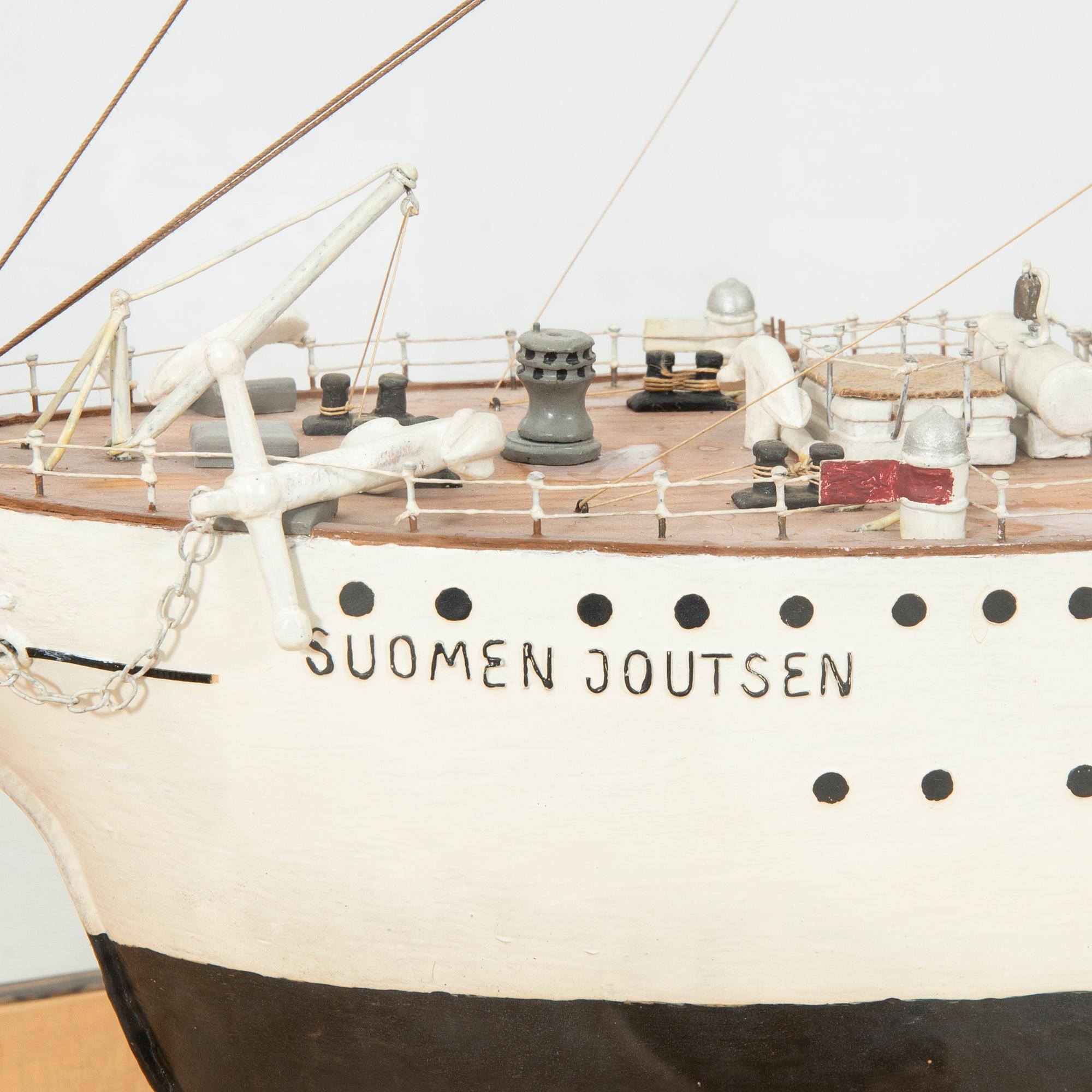 A ships model of frigate Suomen Joutsen 20th century.