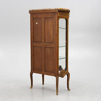 Display cabinet, Louis XV style, ca 1890-1910.