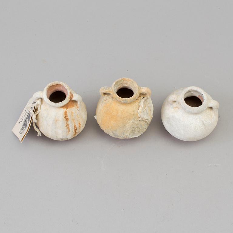 A set of three miniature jarlets, Sawankhalok, 15th Century. 'Royal Nanhai'.