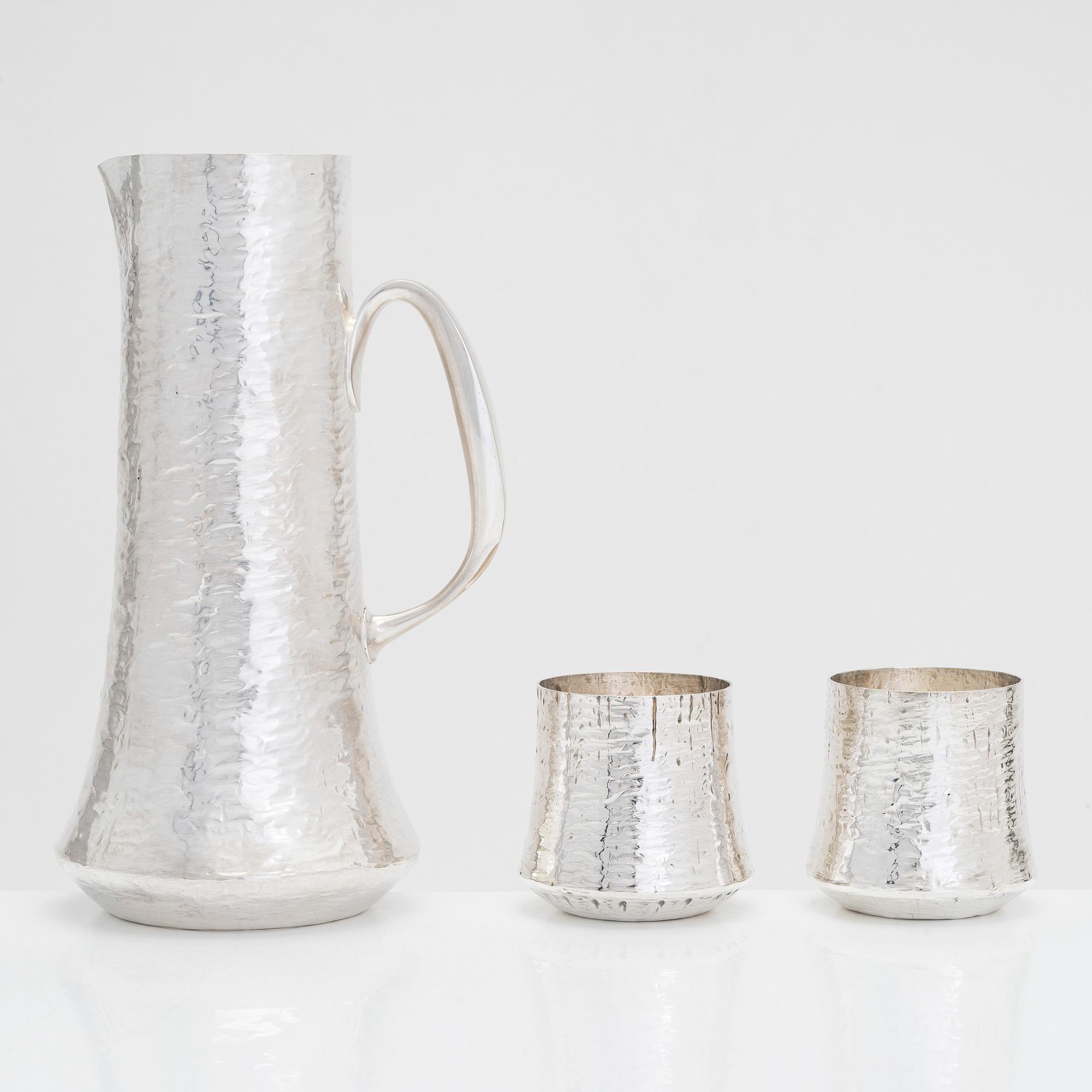 Tapio Wirkkala, tillbringare och bägare, ett par, sterlingsilver, Kultakeskus, Tavastehus 1972-73.