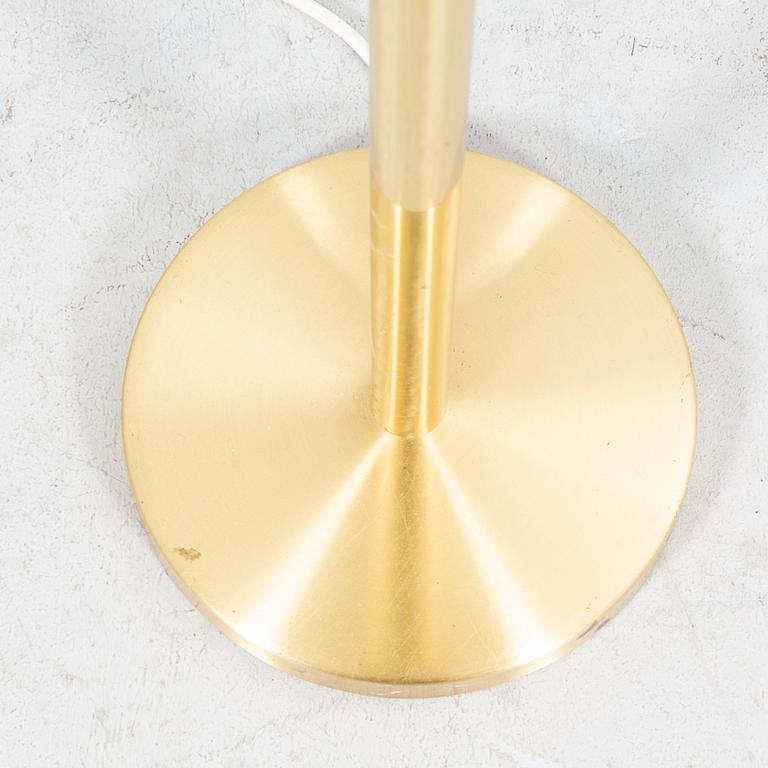 Anders Pehrson, golvlampa, "Bumlingen", Ateljé Lyktan, Åhus, 1900-talets senare del.