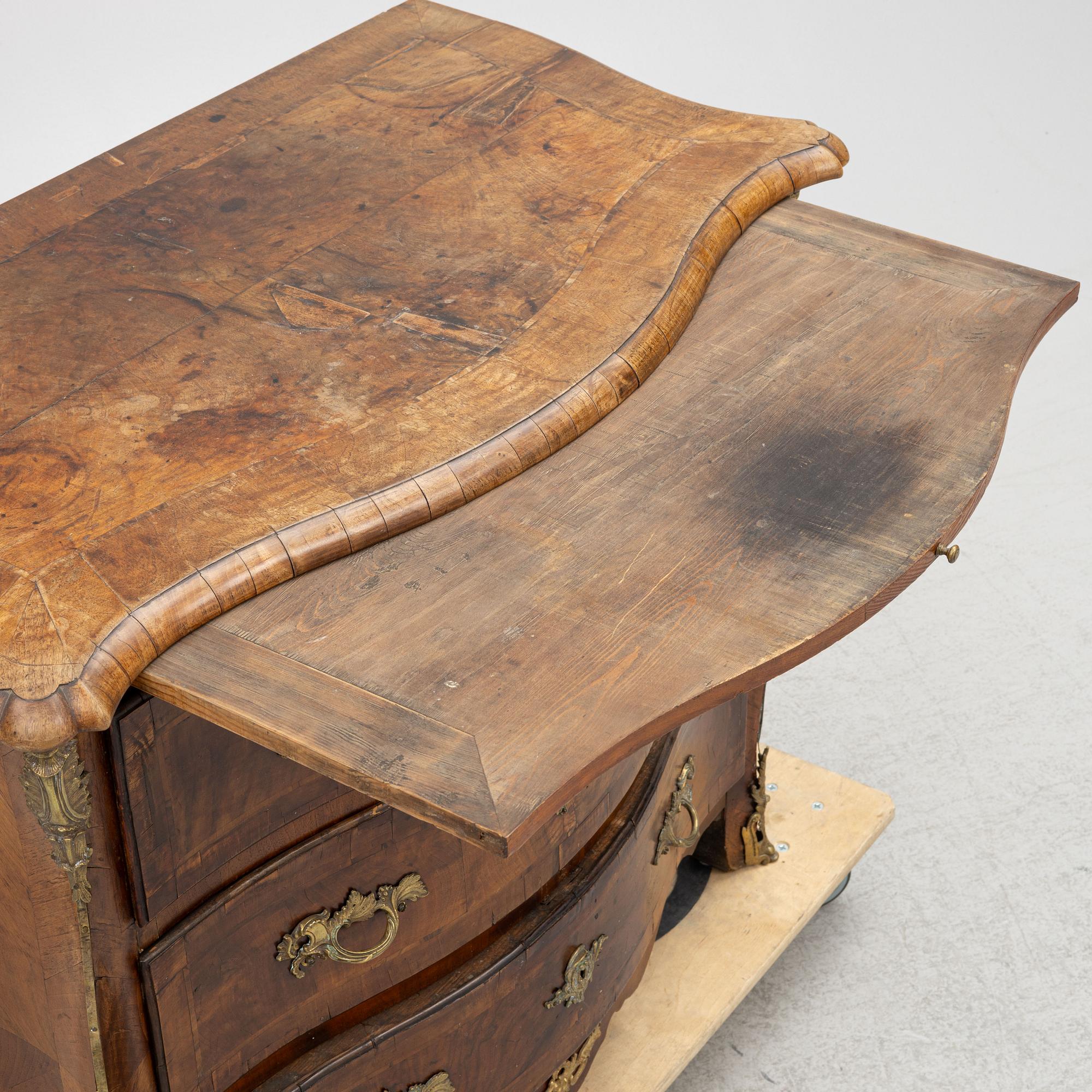 A late Baroque chest of drawers, mid-18th Century.