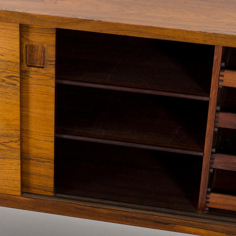 NIELS O. MØLLER, Sideboard, made in rosewood, made by J. L. Møller Models , Denmark, 1950/60s.