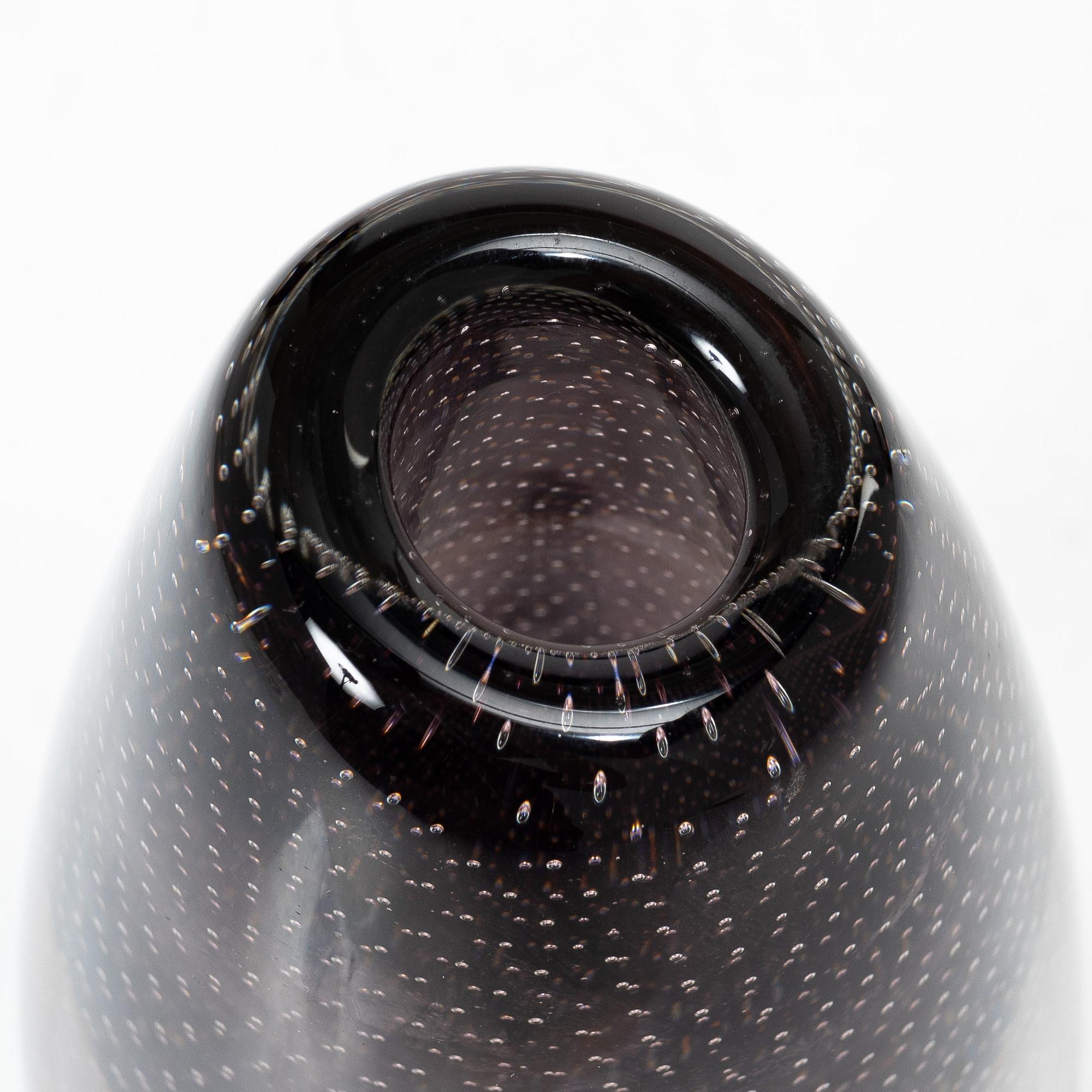 Gunnel Nyman, Vase, "GN 26", Nuutajärvi Notsjö, Finland.