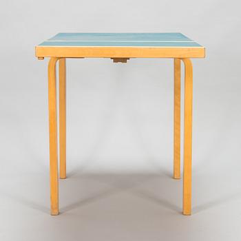 Alvar Aalto, klaffbord, modell DL82 för O.Y. Huonekalu- ja Rakennustyötehdas A.B 1900-talets mitt.