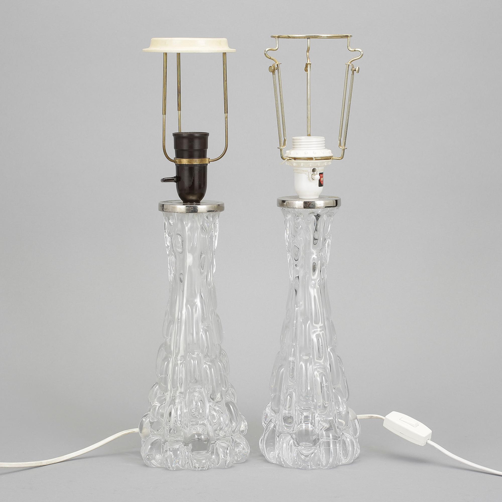 BORDSLAMPOR, 1 par. Carl Fagerlund, Orrefors, 1960-tal.