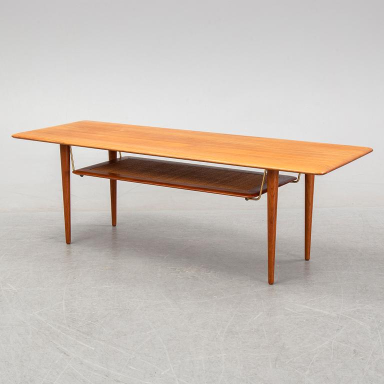 Peter Hvidt & Orla Molgaard Nielsen, a model FD 516 coffee table for France & Søn, Danmark.