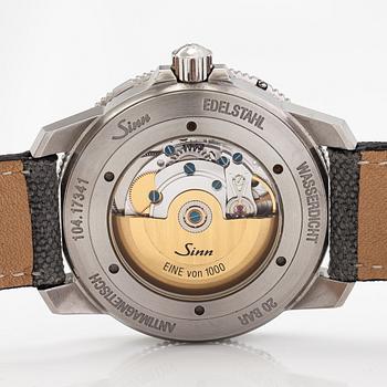 Sinn, 104 St Sa A B E, armbandsur, 41 mm.