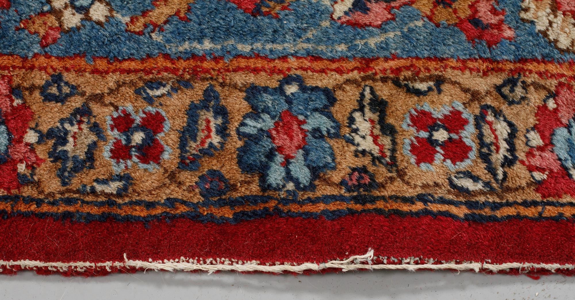 MATTA, Kirman, old/semiantik, 356 x 260 cm.