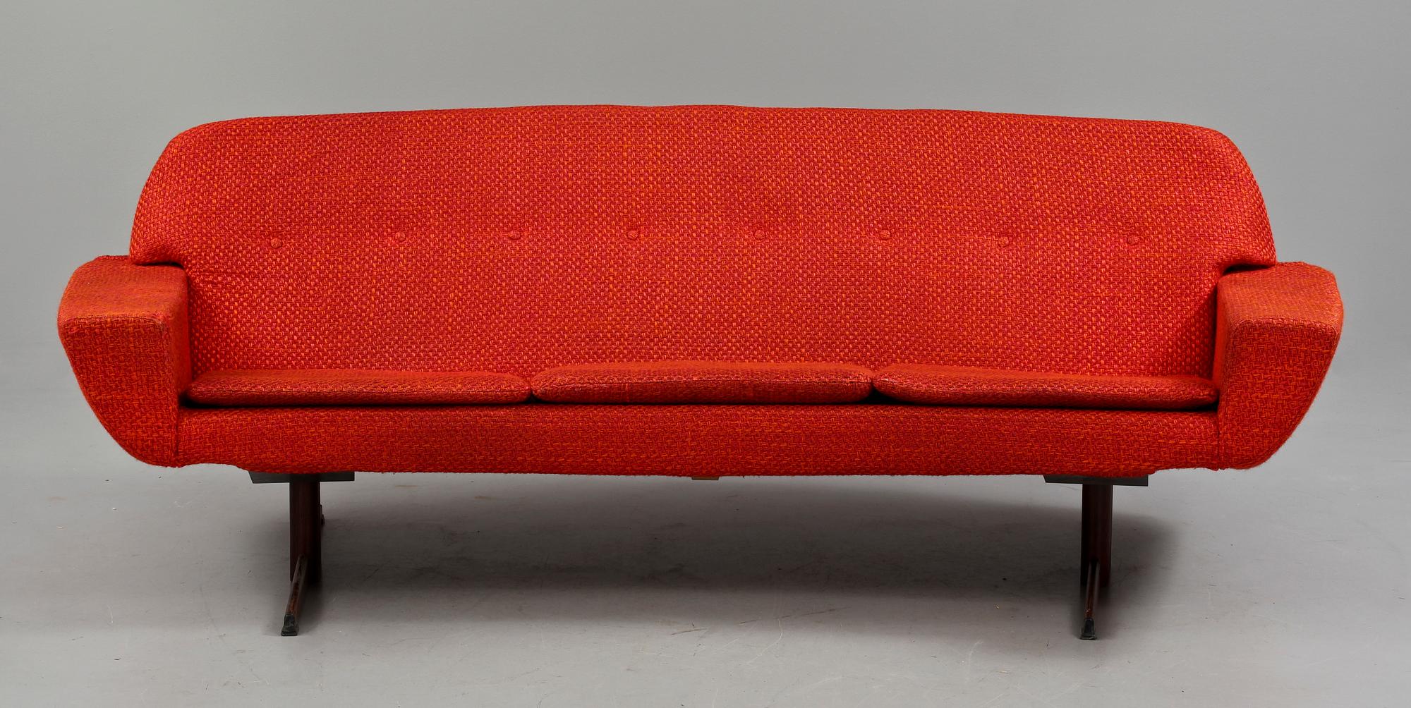 SOFFA samt FÅTÖLJ, Johannes Andersen, Trensum, 1900-talets andra hälft.