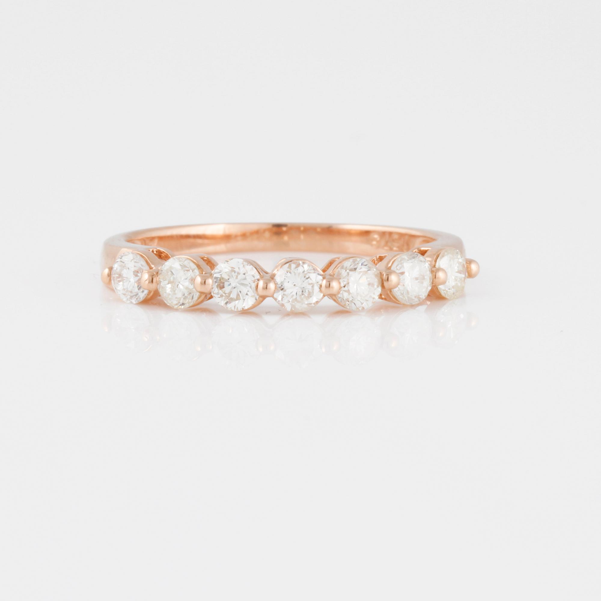 RING, med briljantslipade diamanter 0.573 ct.