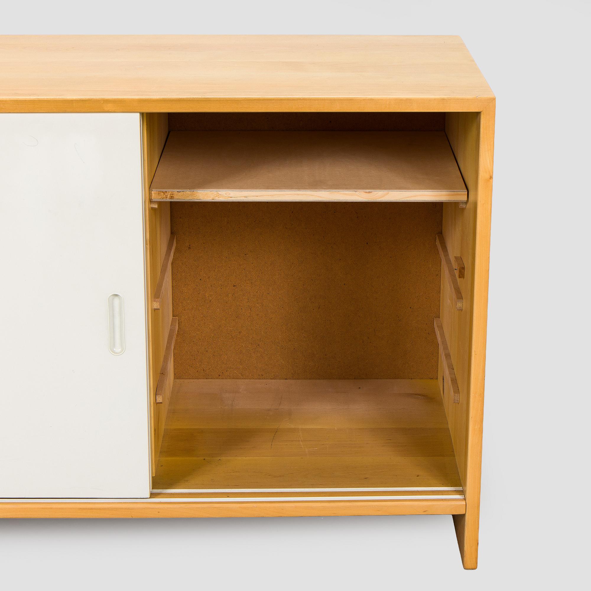 Aino Aalto, skåp, modell 217, Artek, 1900-talets slut.