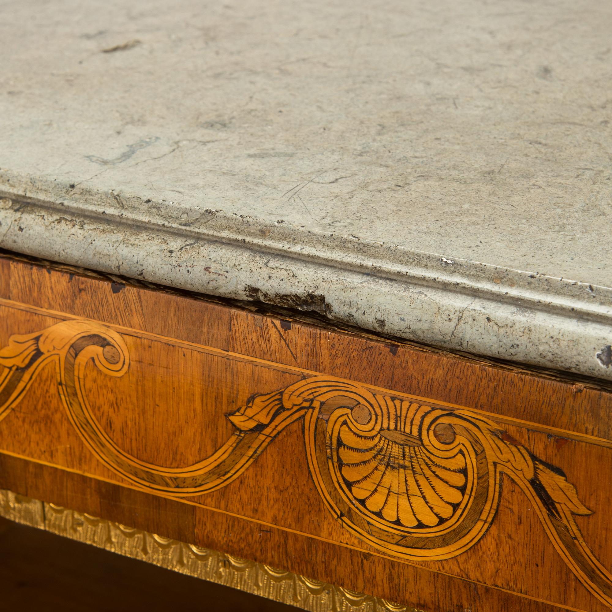 A Gustavian late 18th century commode attributed to J. Hultsten.