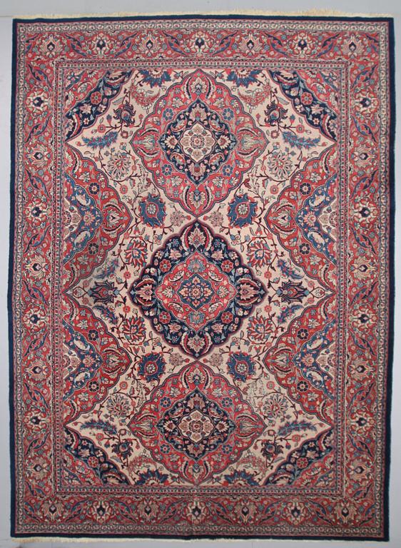 MATTA, Täbris, semiantik, ca 410 x 300 cm.