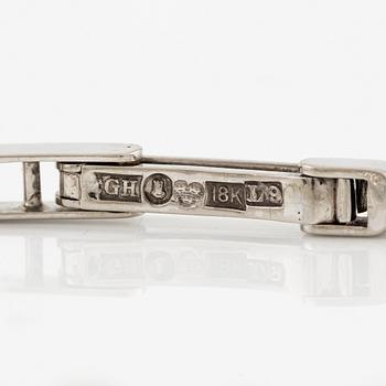 Armband, 18K vitguld och nio gammalslipade diamanter.