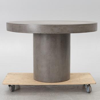 A "Regent" dining table, Artwood.